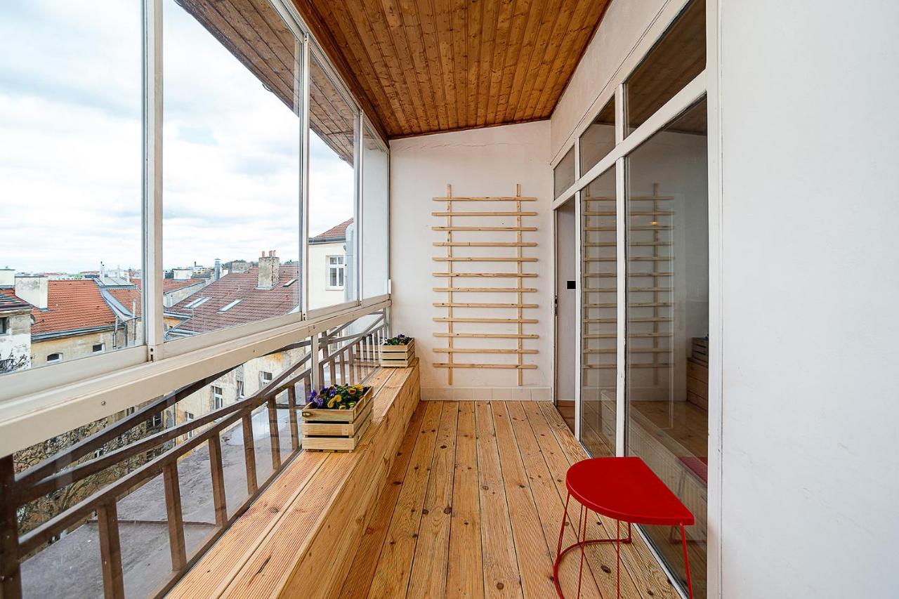 פראג Big 4-Bedroom Flat, Terrace With Great Vitkov View מראה חיצוני תמונה